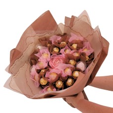 Blooming Roses Large Chocolate Bouquet 